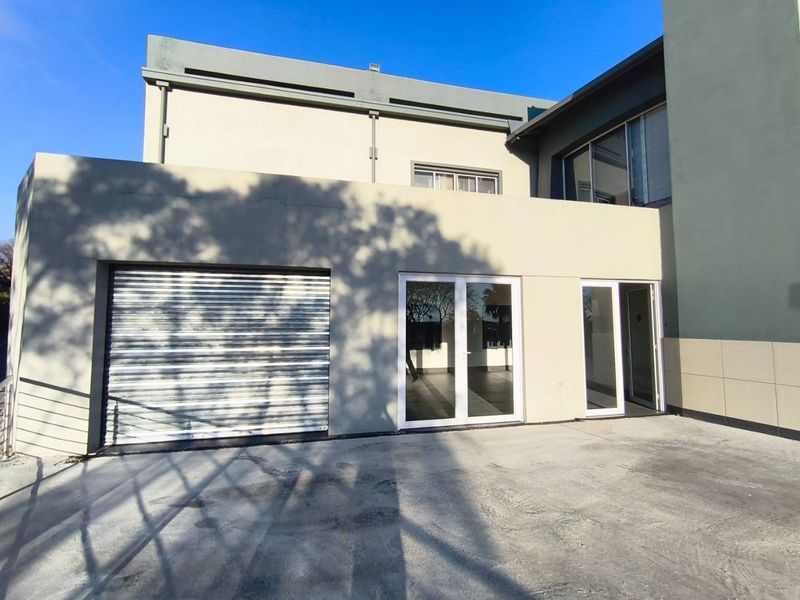 346m2 Retail Shop to Let in Midrand - Photo 1