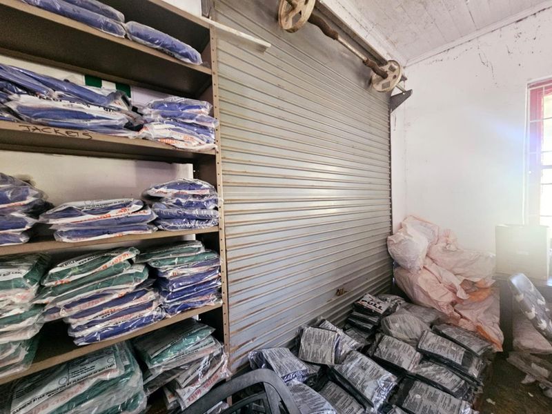 "Ideal Business Hub: Offices, Cold Rooms, Warehouses & More!" - Photo 7