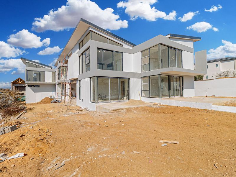 5 Bedroom House for sale in Helderfontein Estate - Photo 9