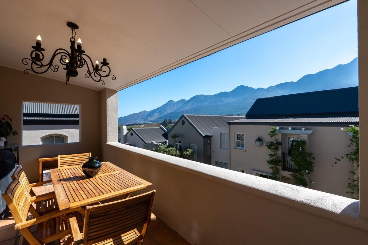 Elegant Winelands Living at L'Ermitage Franschhoek Chateau &amp; Villas - Photo 2