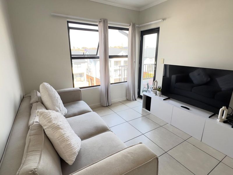 1 bed 1 bath apartment in Amsterdam estate - Photo 2