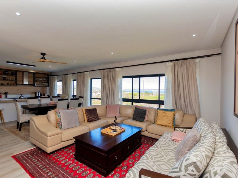 4 Bedroom House in Langebaan Country Estate - Photo 3