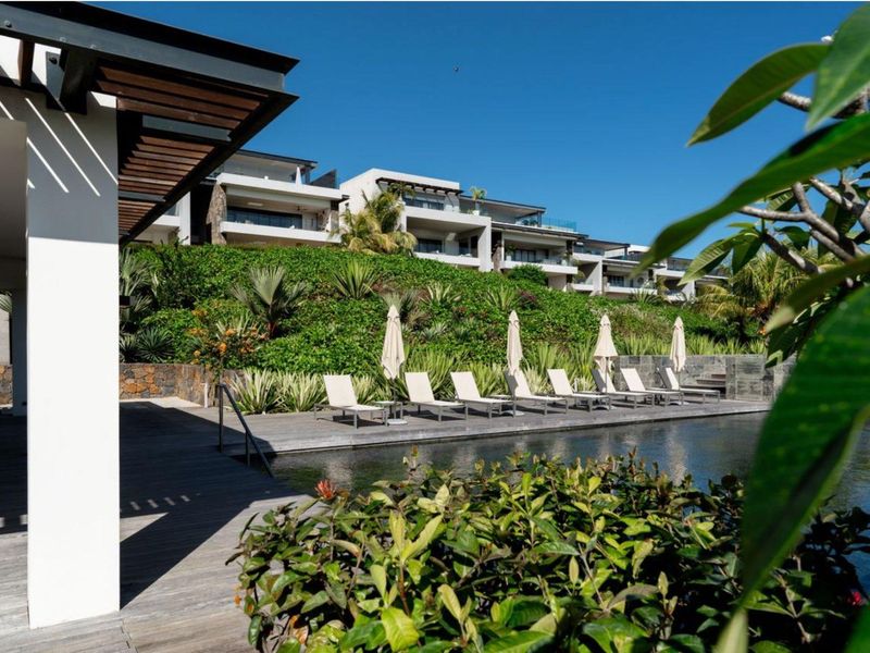 EXCLUSIVE BEACHFRONT COMMUNITY - Photo 3