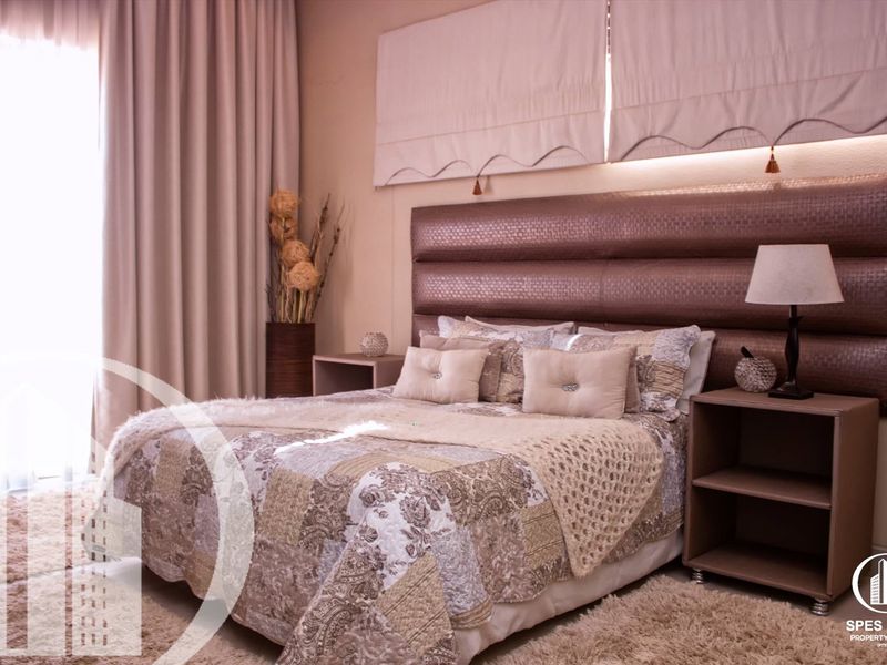 An amazing property with one-of-a-kind features - Photo 2