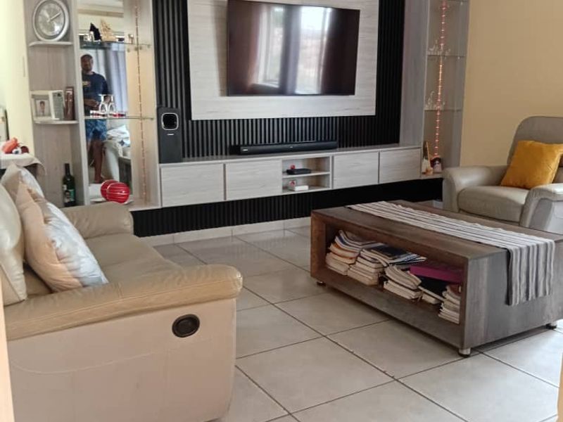 Free Standing House for Sale in Okahandja - Photo 4