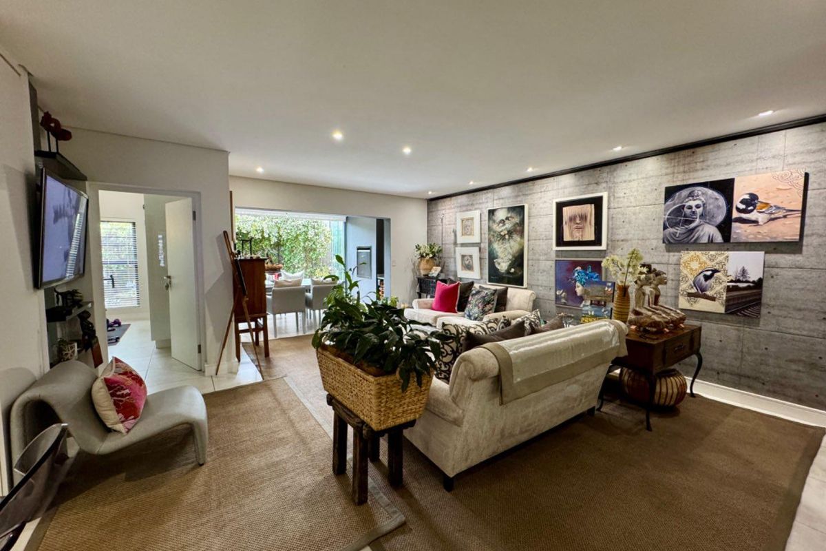 One of a Kind Two Bedroom Apartment Available in Polofields - Photo 5