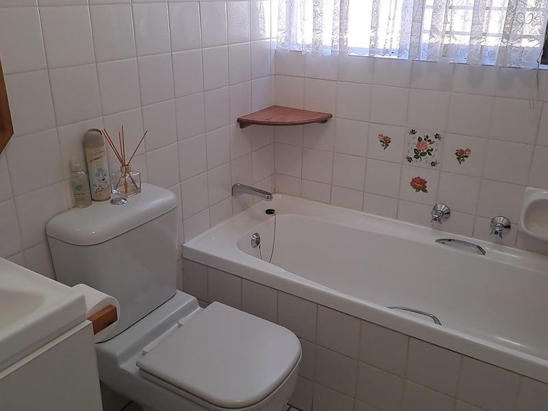2 Bedroom Groundfloor Apartment - Photo 6