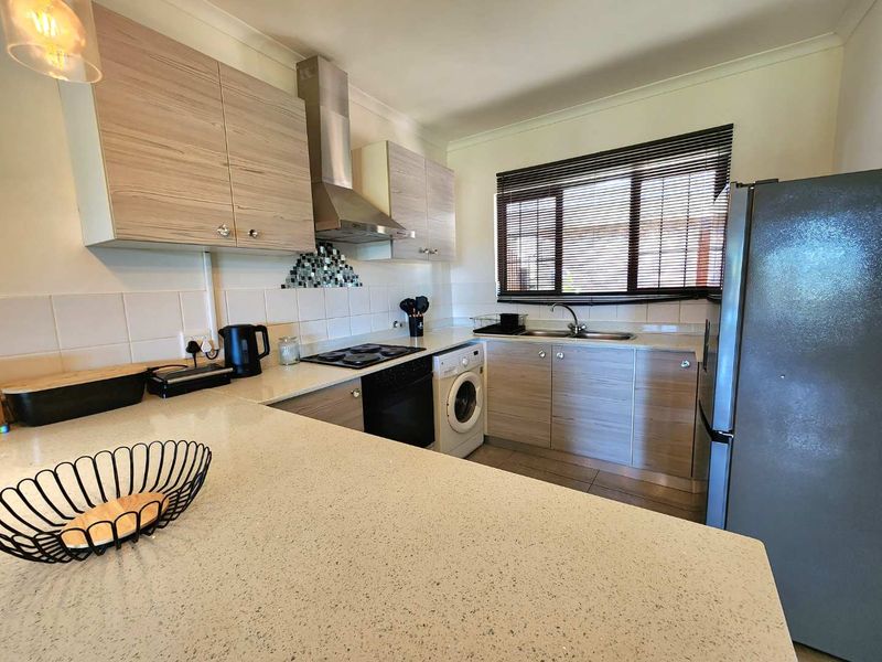 Hillcrest Buyers Take Note! Affordable 3-Bed in Sought-After Balmoral Estate - Photo 6