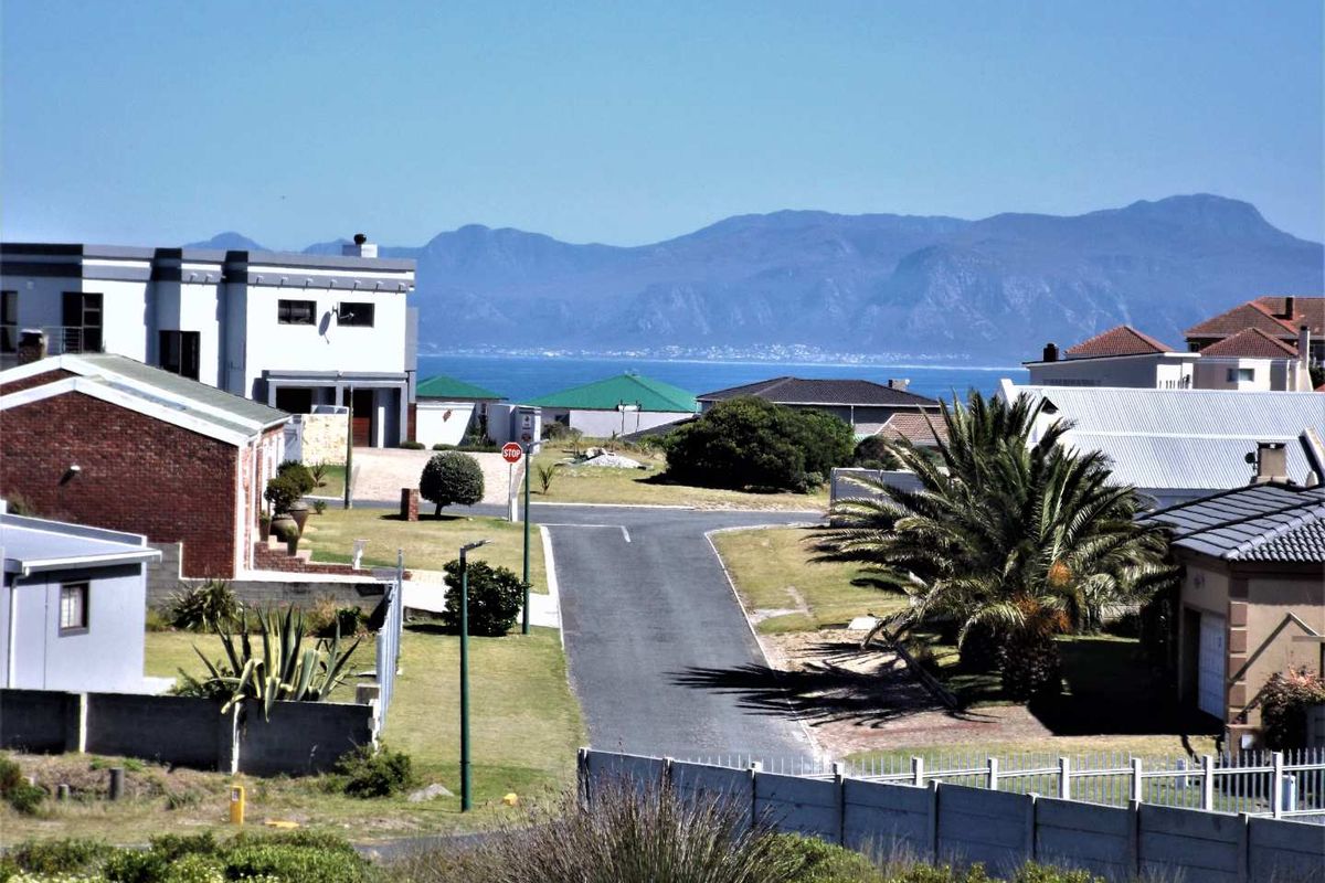 SEA VIEW FROM OUR PLOT IN PERLEMOENBAAI - Photo 3