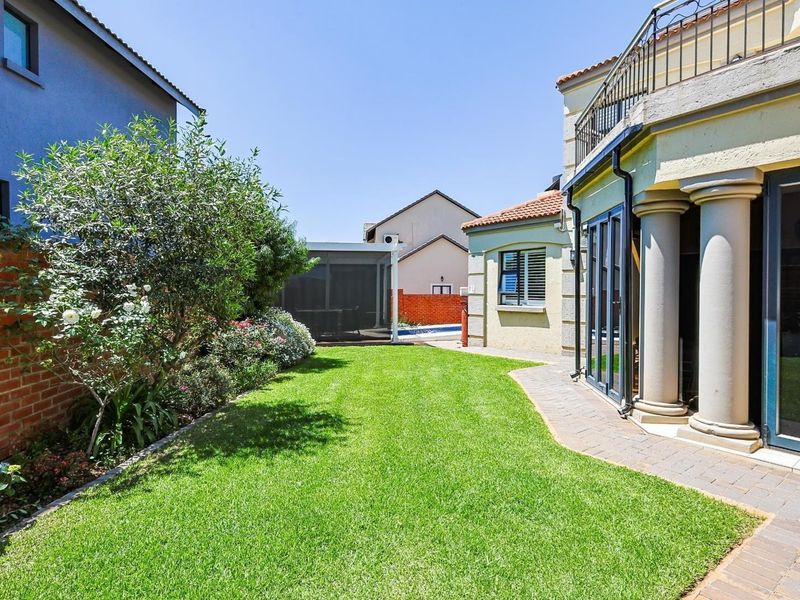 4 Bedroom For Sale , - Photo 7