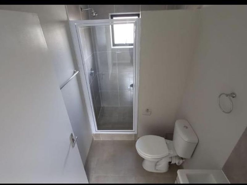3 Bedroom Simplex for Rent - Photo 7