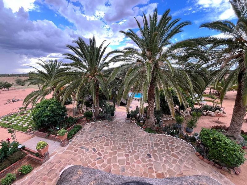 Game and cattle farm near Wilhelmstal, just 160 km from Windhoek and 200 km from Swakopmund - Photo 10