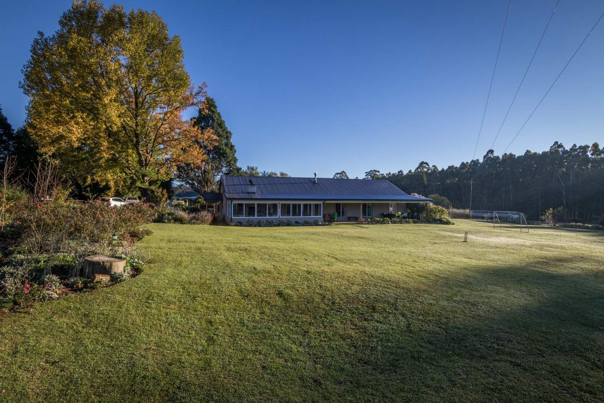 Smallholding with Two Homes in Curry’s Post, Howick. - Photo 2