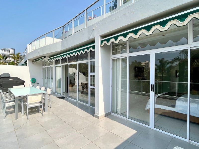 SPECTACULAR 3 BED APARTMENT in CENTRAL UMHLANGA - Photo 2