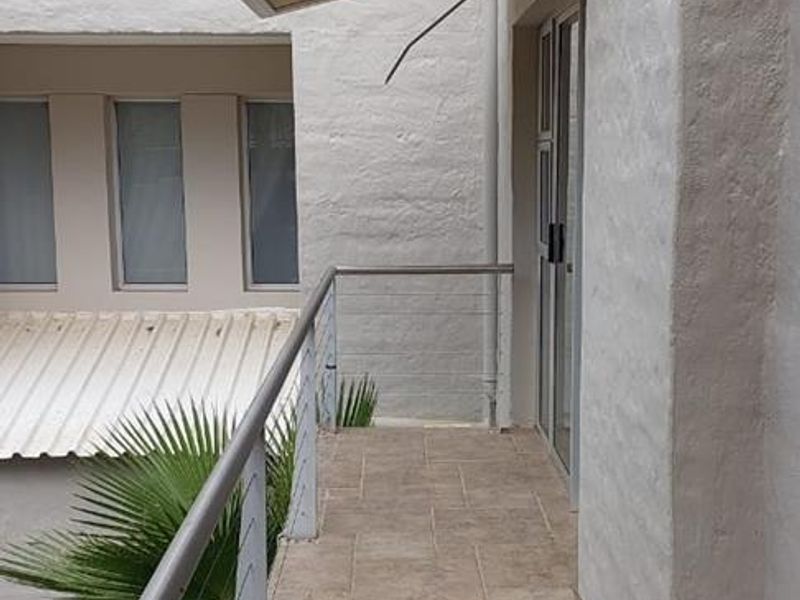 Spacious and secure Townhouse in Eros Park - Photo 6