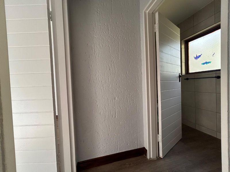 Beautifully Renovated 1-Bedroom Sectional Title Unit for Sale – New Market Park, Alberton - Photo 8