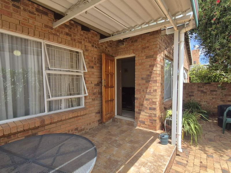 Charming 2 Bed 2 Bath Cluster Little Falls - Photo 2