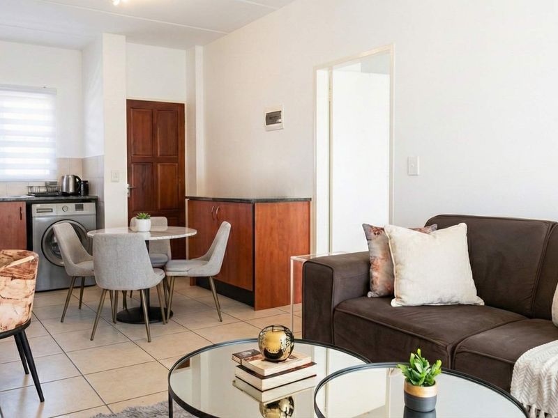 Affordable one‐bed gem with patio and parking - Photo 3