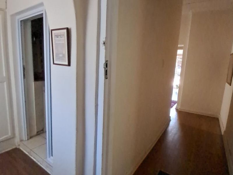 4 Bedroom home with cottage to generate extra income - Photo 4