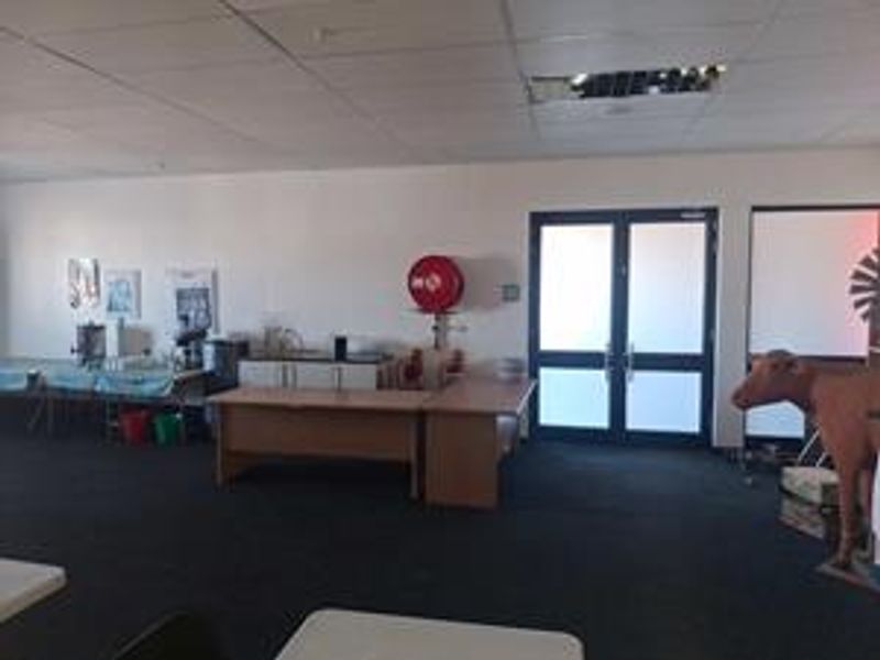 Offices To Let - Lafrenz Industrial - Agra Hyper - Photo 9