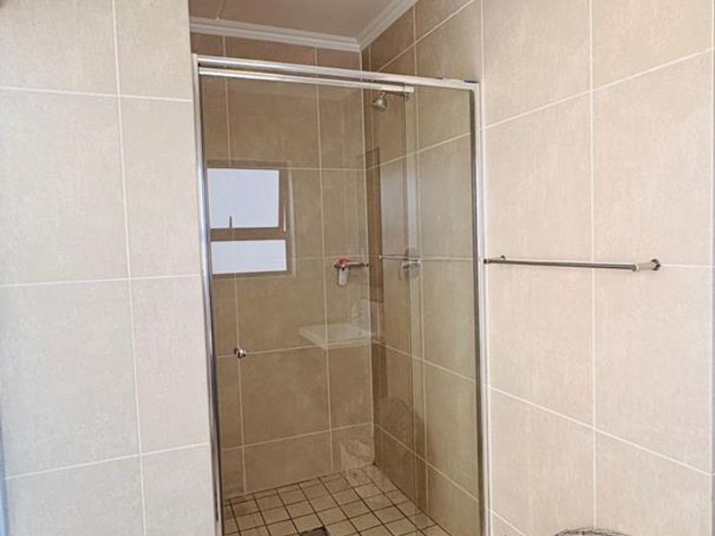 Modern 3 bedroom Apartment in Westlake Eco Estates on the first floor - Photo 10