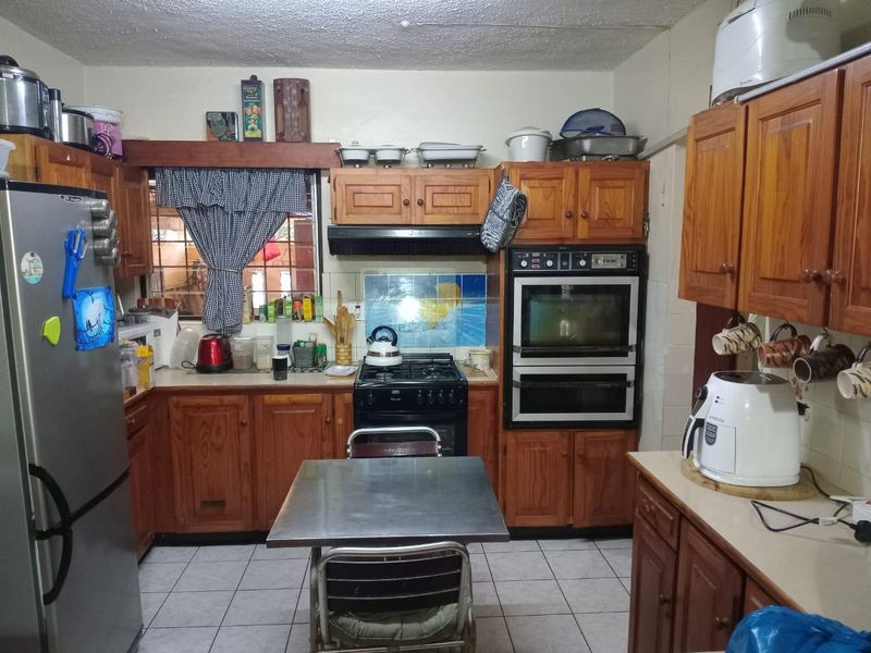 Home Sweet Home – With All the Extras! - Photo 2