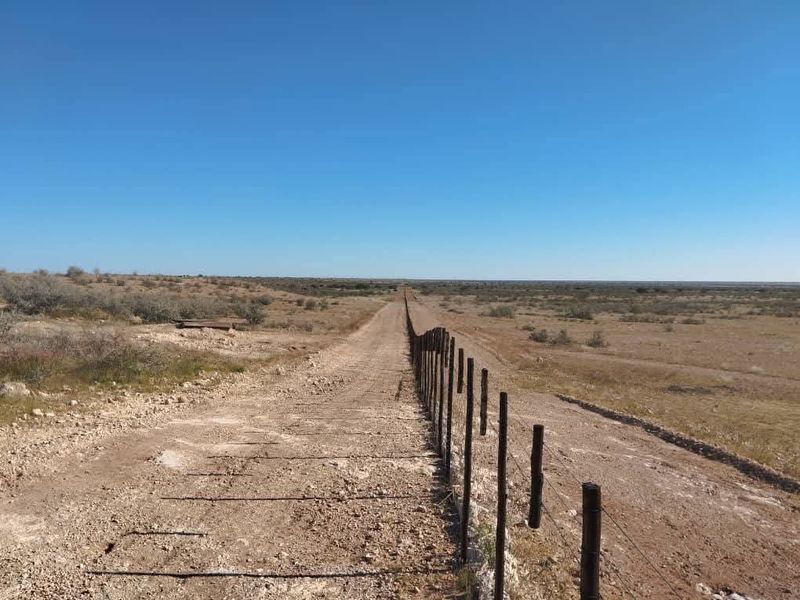 A truly remarkable agricultural opportunity on the Derm road, ideally located ±60km from Hoachanas, 30km from Stampriet and 80km from Mariental. - Photo 4