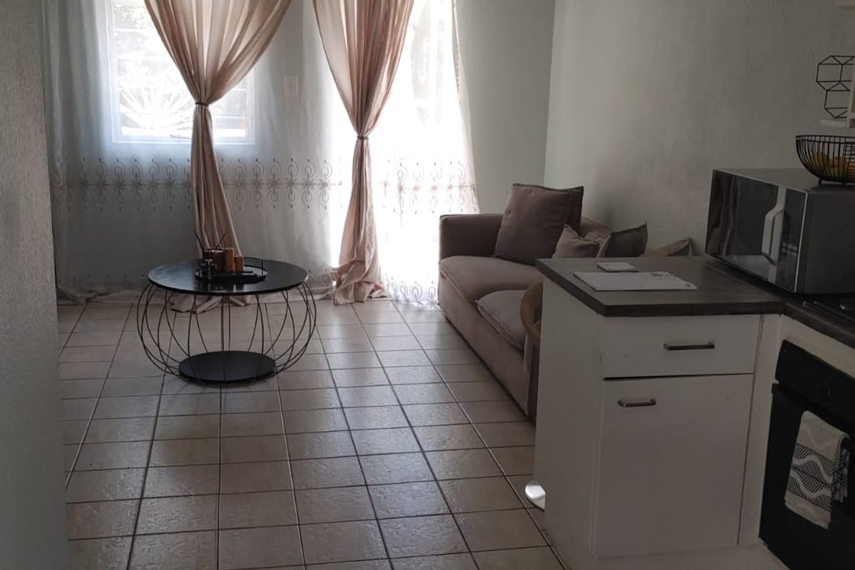 Perfect Family Home Or Intvestment Opportunity - Photo 3