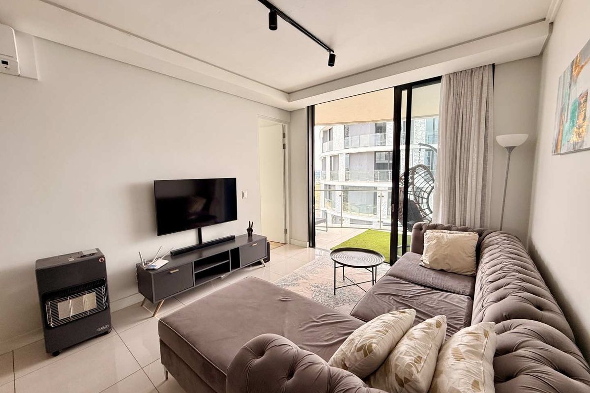 Fully furnished 2 bedroom apartment for sale at Ellipse. - Photo 5