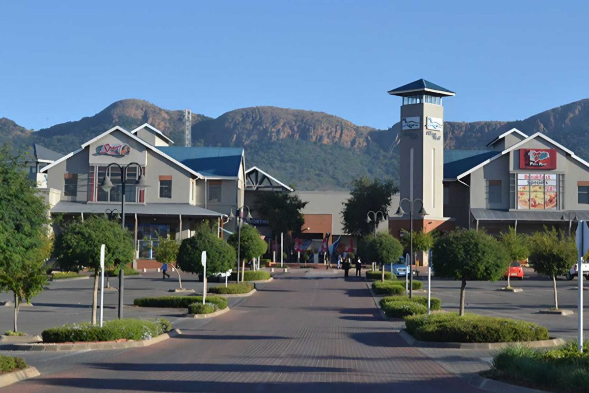 Flooded with natural light and views - Photo 5