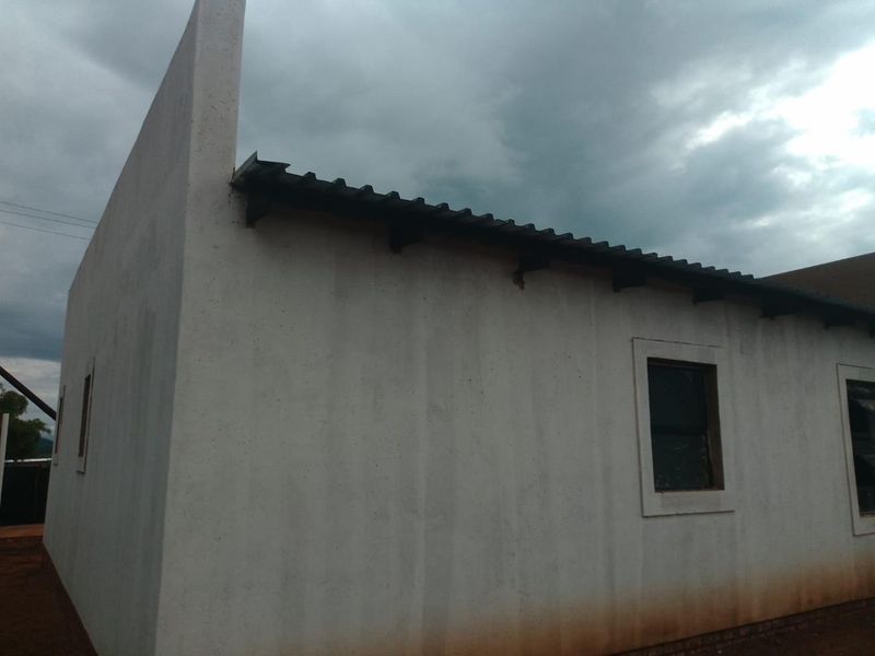 Rustic half-done property for sale. - Photo 7