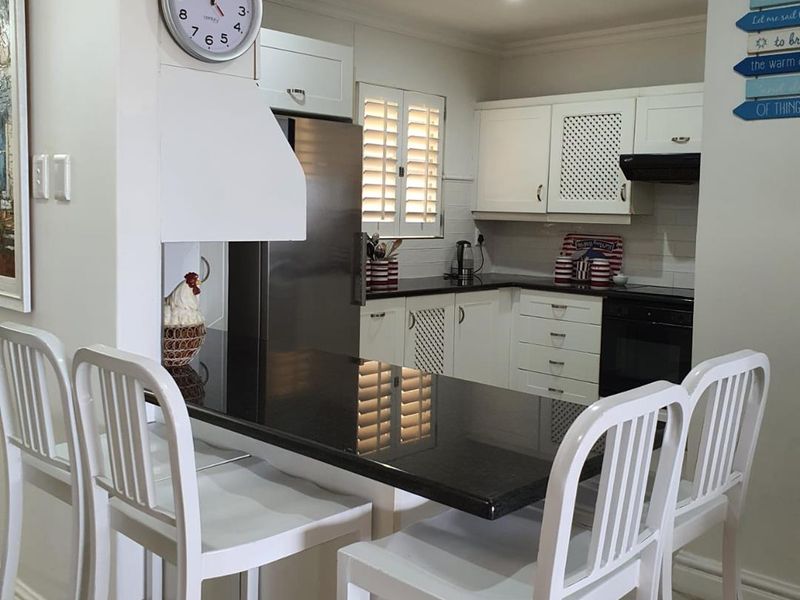 Fully Furnished 3 Bedroom, 3 En-Suite Apartment To Let in La Palma Terraces, La Lucia - Photo 6