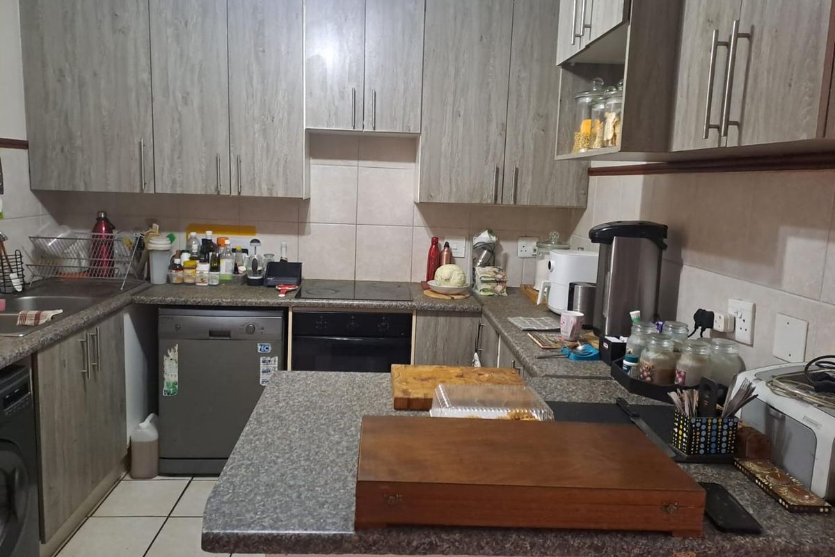 Investment  Property in a modern Secure Estate in Centurion - Photo 3