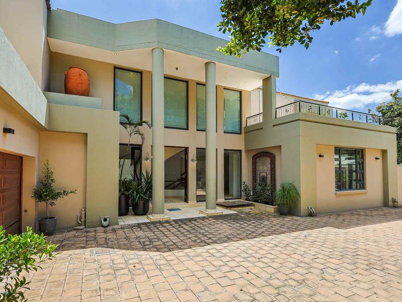 Prestigious Waterkloof Luxury Residence - Photo 5