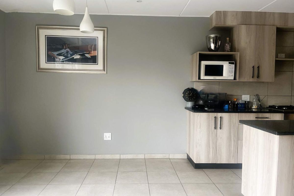 Where comfort meets clever living -your Ferndale hideaway with a garden twist! - Photo 5