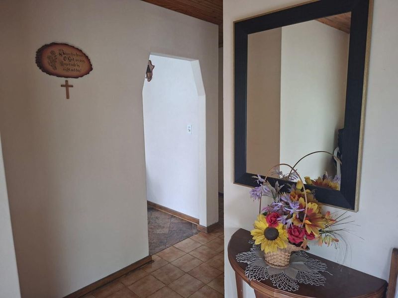 Secure 3 Bedroom Family Home with Flatlet in Colita, Estcourt - Photo 3