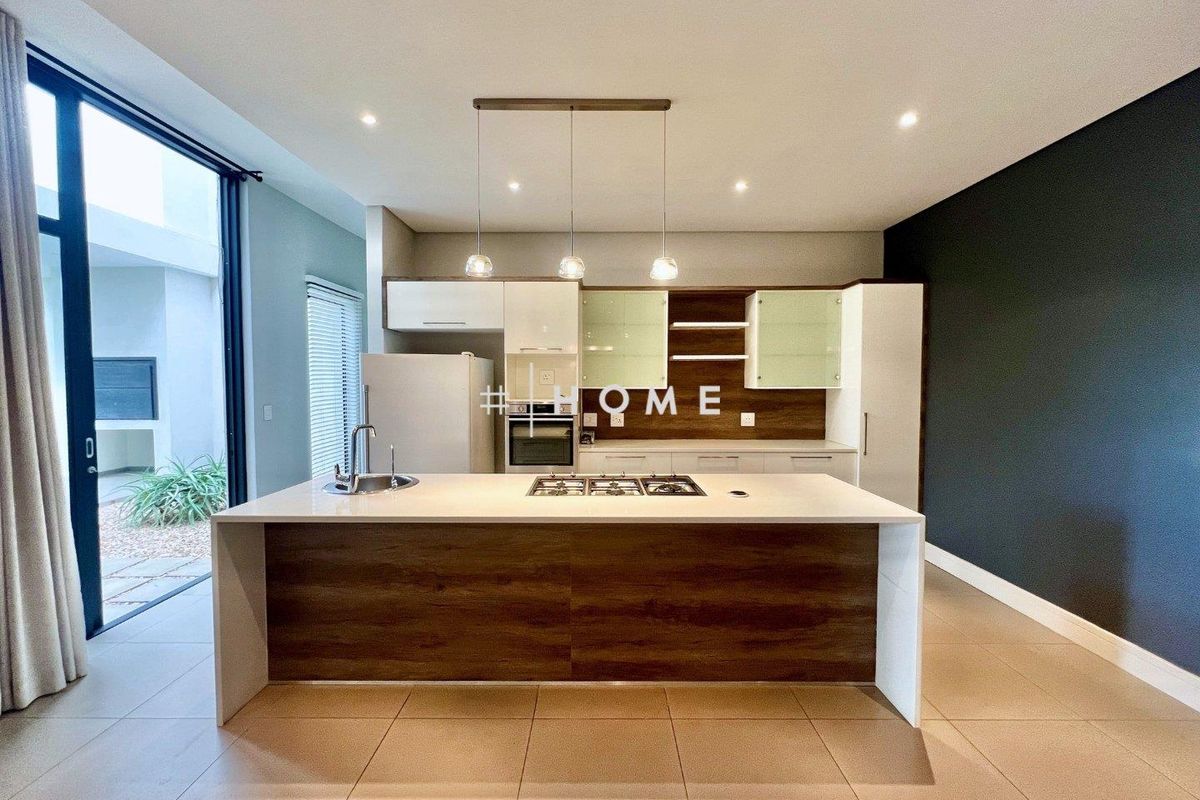 Exquisite townhouse for sale - Photo 4