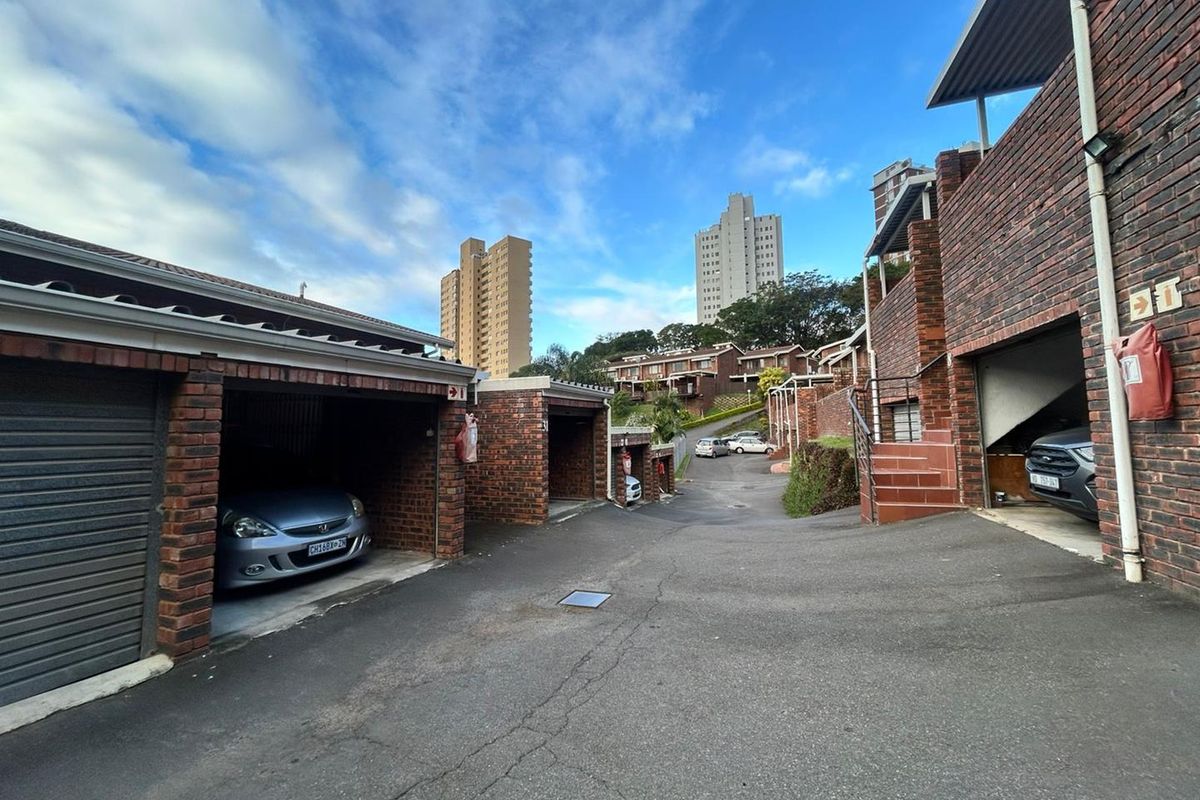 For Sale | Morningside  | 2 Bedroom 1 Bathroom Townhouse - Photo 2