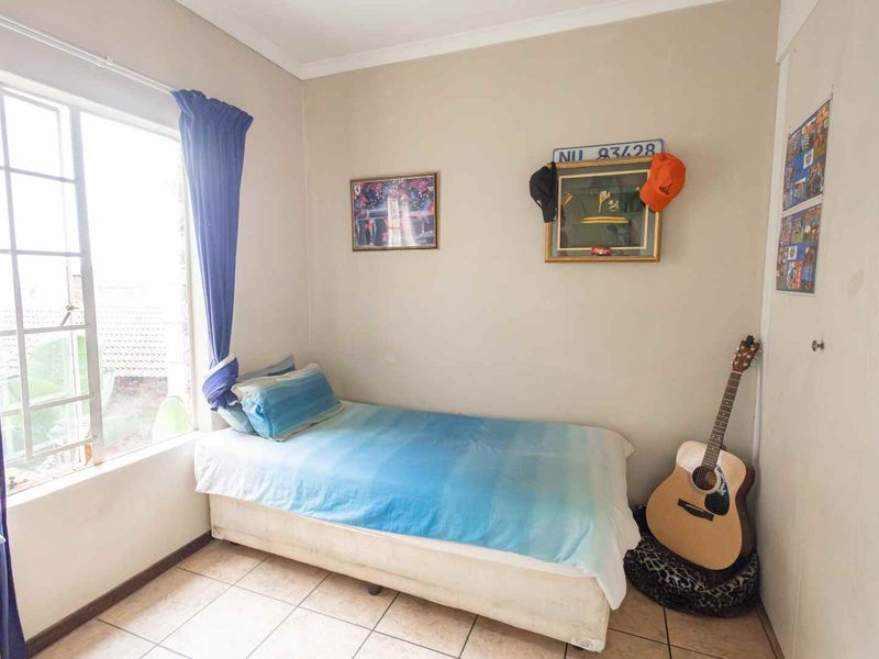 2 Bedroom Top-Floor Apartment for Sale in Papillon Equestria - Photo 8