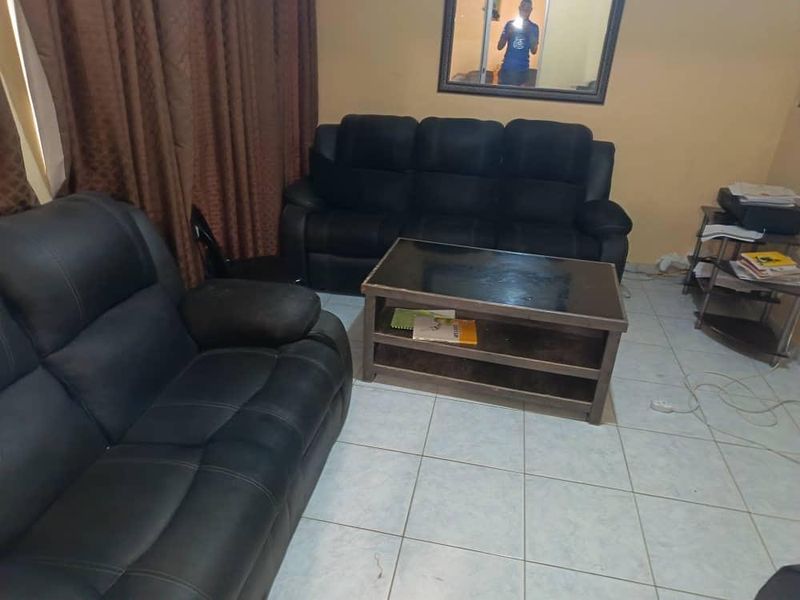 Buy a 5 bedroom house in Ondangwa, Extension2❗️ N$ 1300 000 cost exclusive - Photo 9