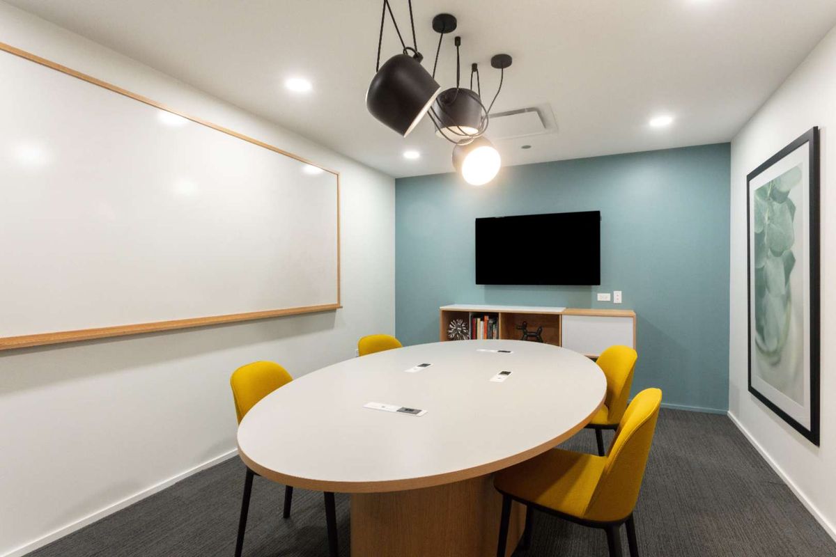 Join a thriving business community in Spaces V&A Waterfront. - Photo 4