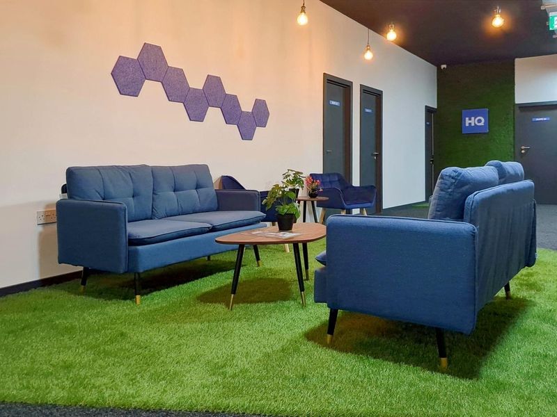 Fully serviced office space for you and your team in HQ Durbanville Oxford Street - Photo 4