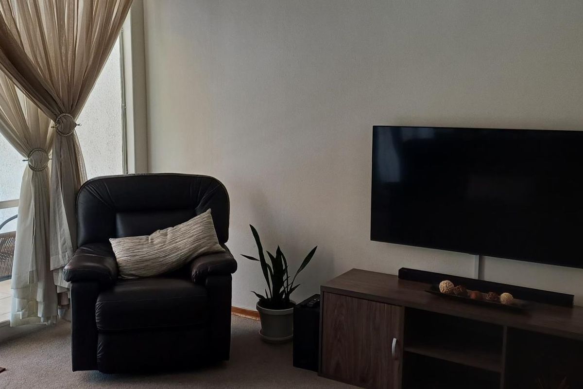 2  BED APARTMENT BENMORE GARDENS - Photo 5