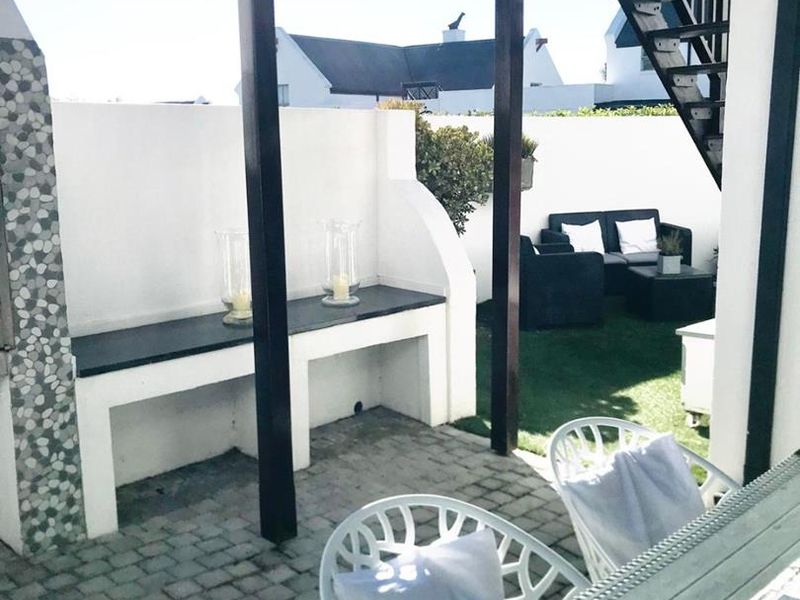 Furnished 3 Bedroom Townhouse to rent in Kingshaven - Photo 7