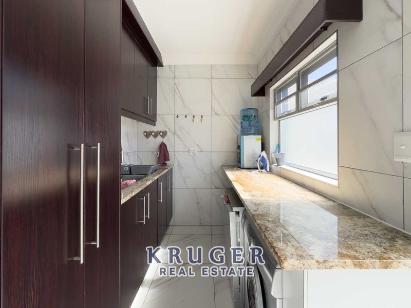 Walking distance from Pro-Ed Private School. - Photo 10