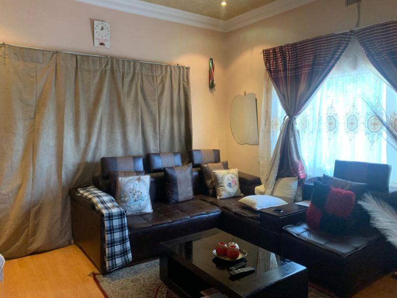 3 bedrooms house for sale in Rosettenville ext - Photo 7