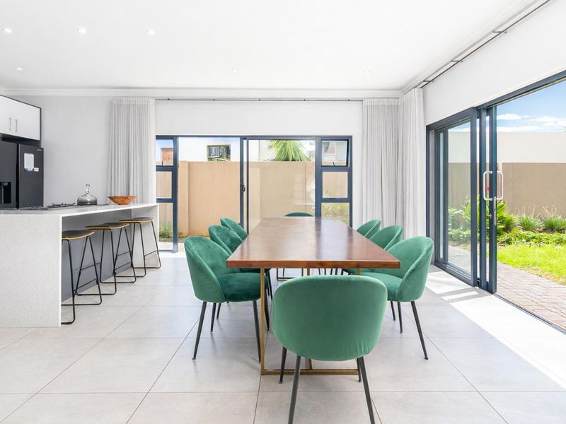 Beautiful Family Home in Leloko Lifestyle Estate - Photo 4