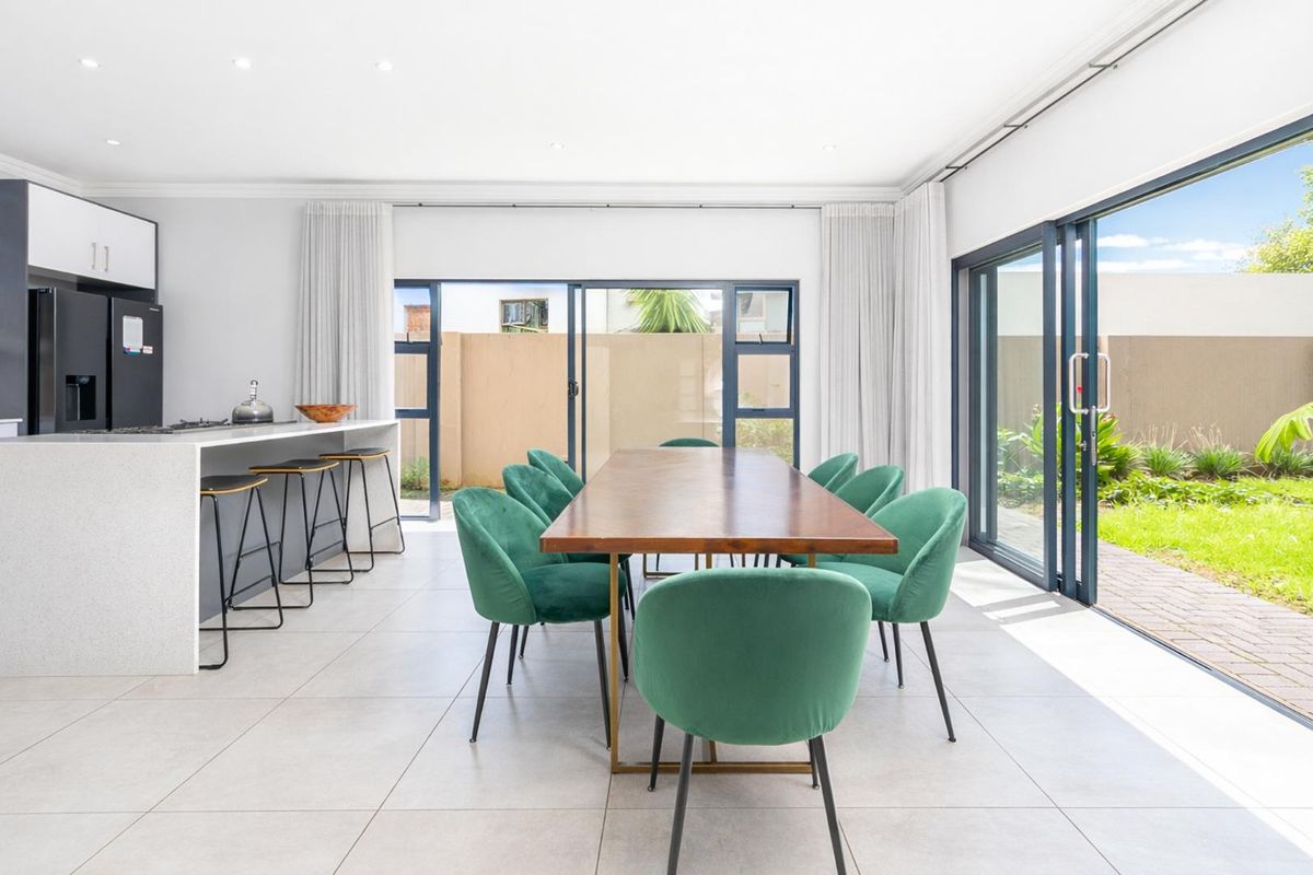 Beautiful Family Home in Leloko Lifestyle Estate - Photo 4