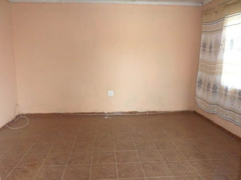 2 bedrooms family home in Atteridgeville ext7 - Photo 6
