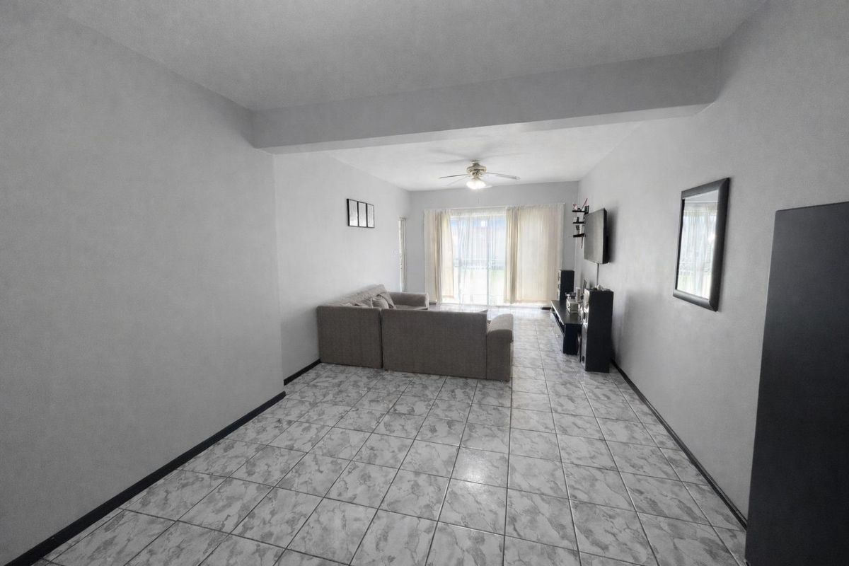 Cosy Apartment Up For Grabs! - Photo 3